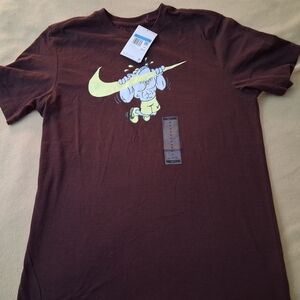 Nike T-Shirt Hf6142-652 Gym Pull ups Graphic T-Shirt NWT Maroon Medium